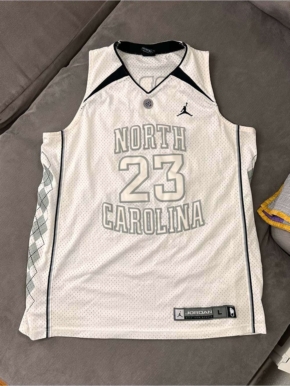Rare Vintage Michael Jordan UNC Tar Heels #23 Jersey 2000s Nike Team Sports L